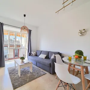 https://your-dara-apartament-en-malaga-centro.es-andalucia.com